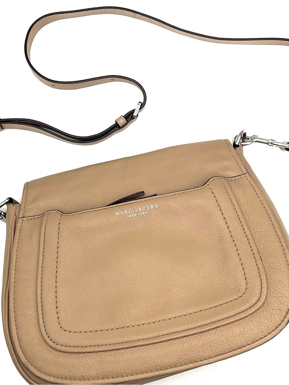 Marc Jacobs Empire City Beige Pebbled Leather Small Messenger Crossbody
